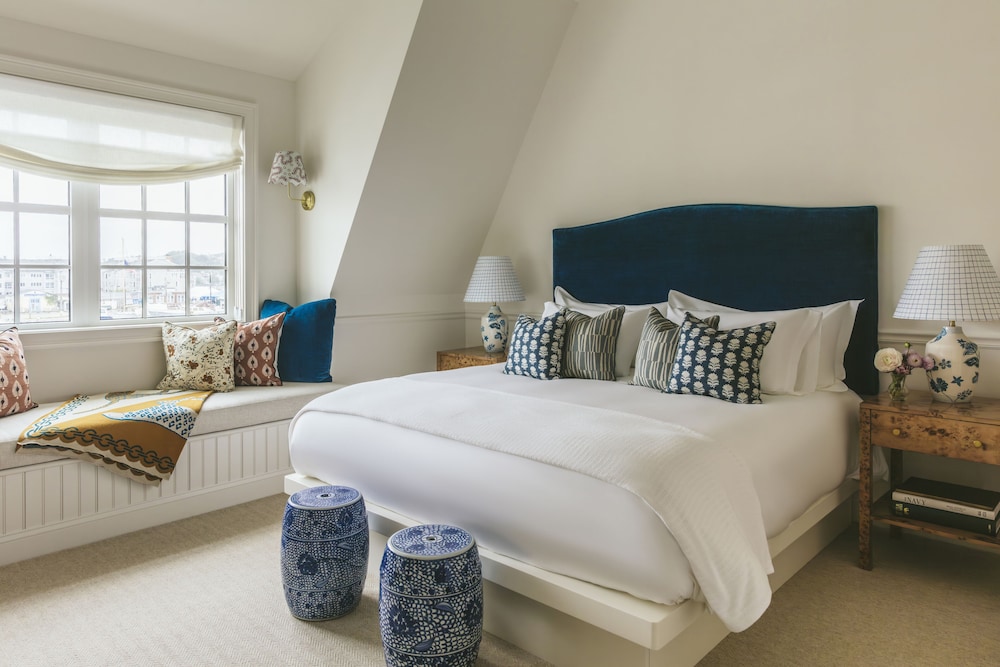 Premier Room, 1 King Bed (Premier Guestroom)