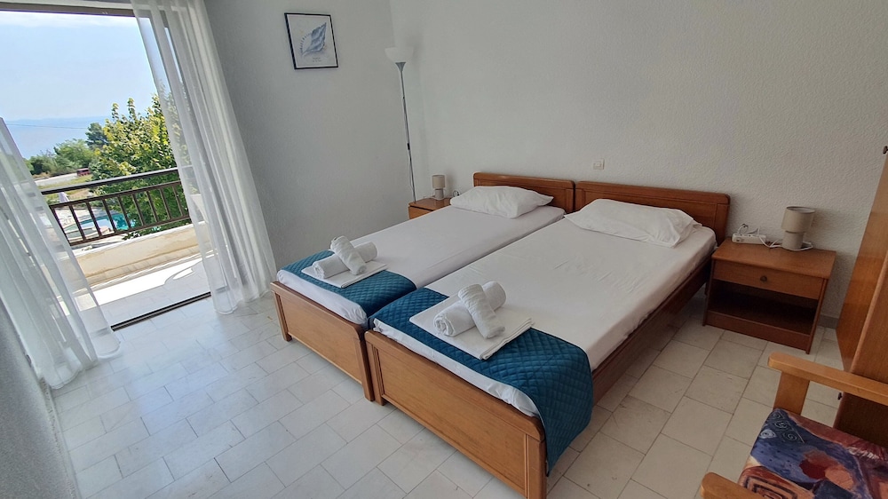 Panoramic Double or Twin Room photo 1