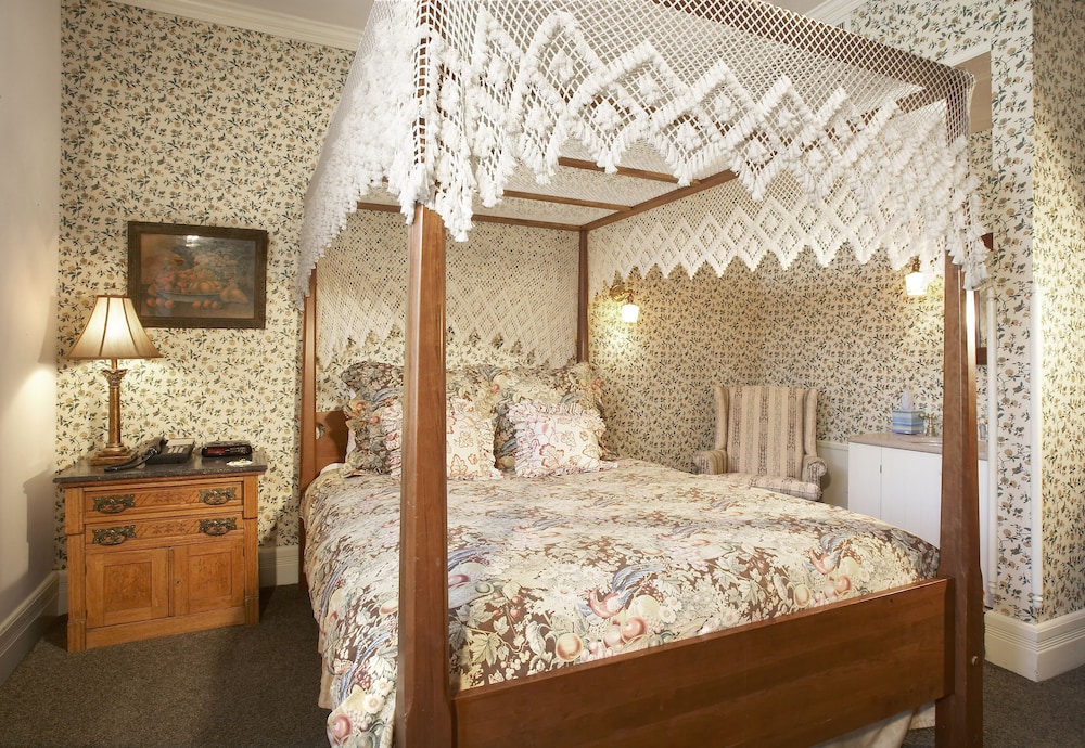 Room, 1 Queen Bed, Jetted Tub