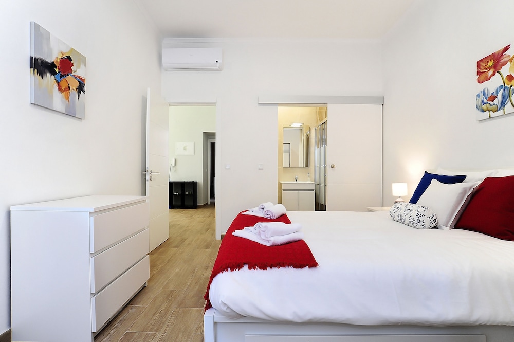 Apartment, 2 Bedrooms (Oeiras 7)