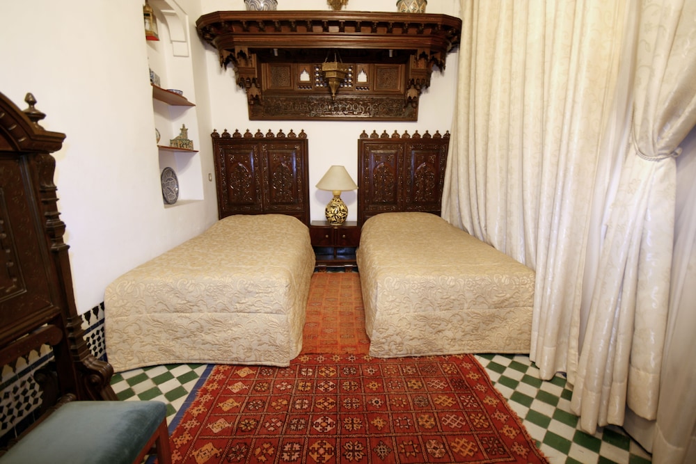 Senior Suite - Photo 15