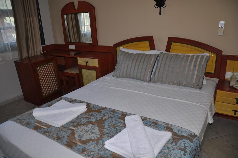 Standard Double or Twin Room, Mountain View - Photo 2