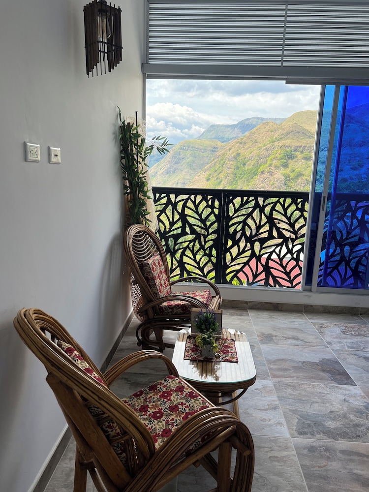 Deluxe Double Room, Jetted Tub photo 3