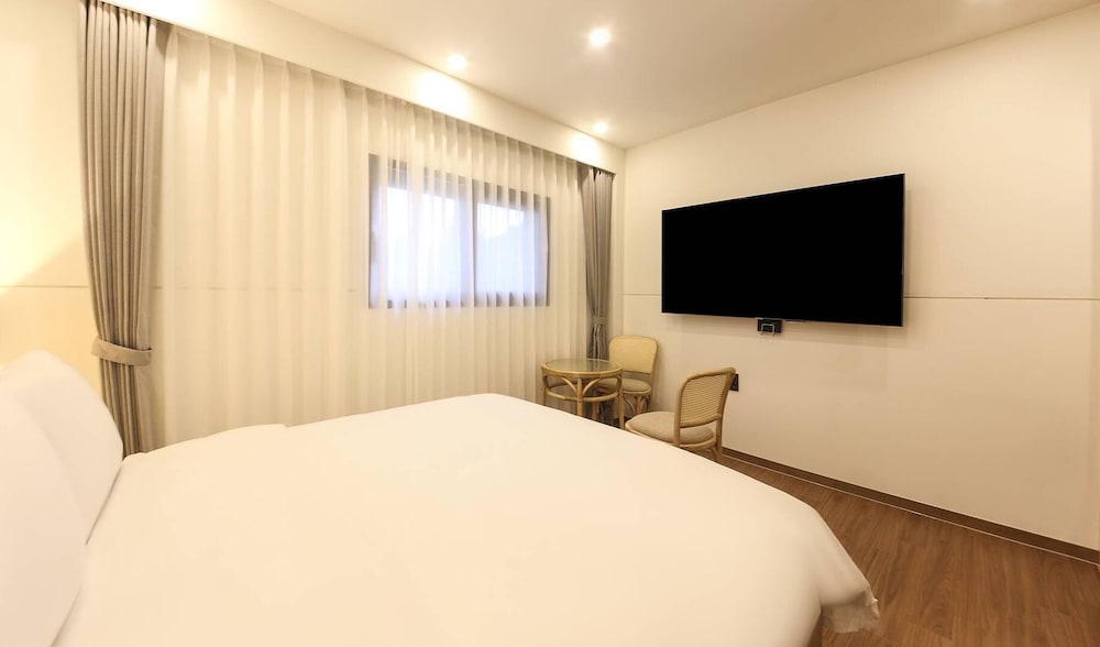Classic Room - Photo 1