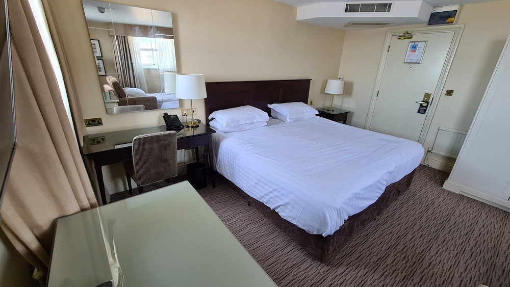 Premier Double Room, Partial Sea View photo 1