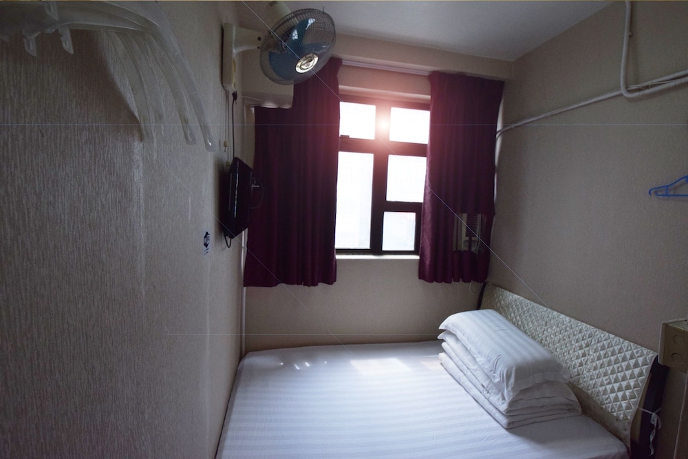 Basic Double Room, 1 Double Bed, Non Smoking photo 3