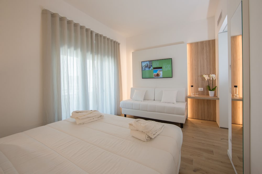 Standard Triple Room - Photo 1