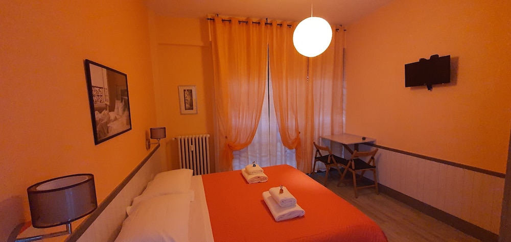 Romantic Suite, Ensuite photo 2
