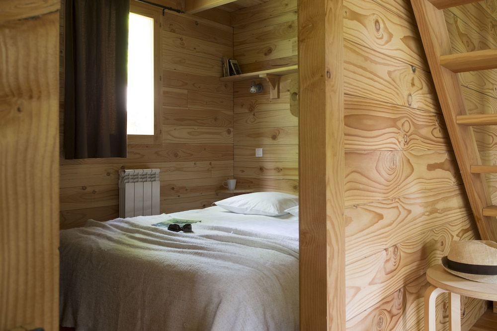 Cabin, 2 Bedrooms photo 2