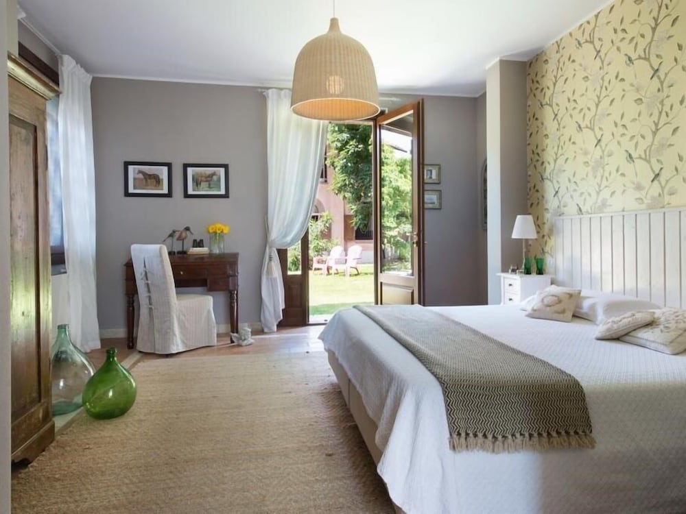 Standard Double Room, Private Bathroom, Garden View photo 3