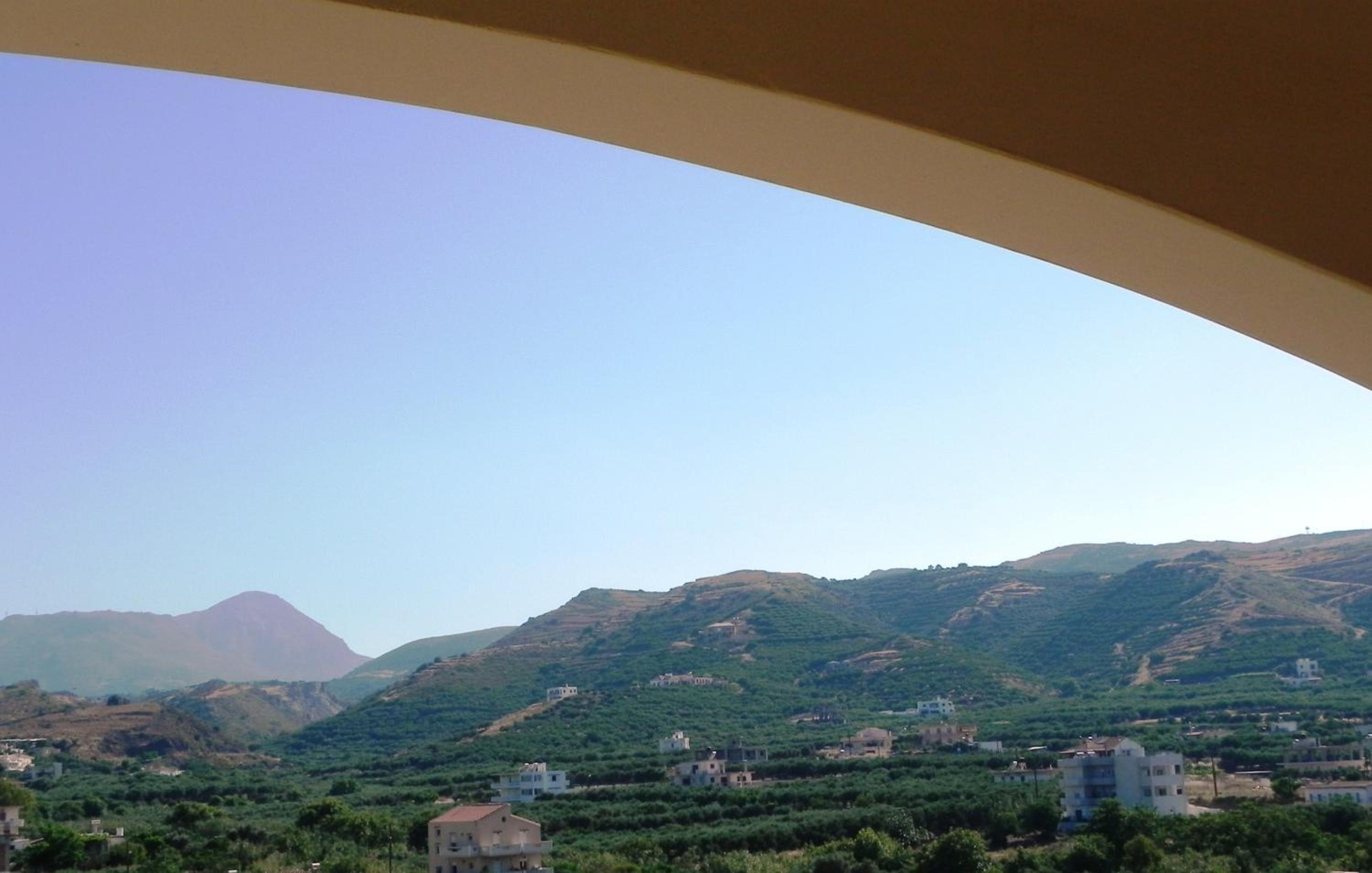 Double Room with Mountain View and Street View photo 2