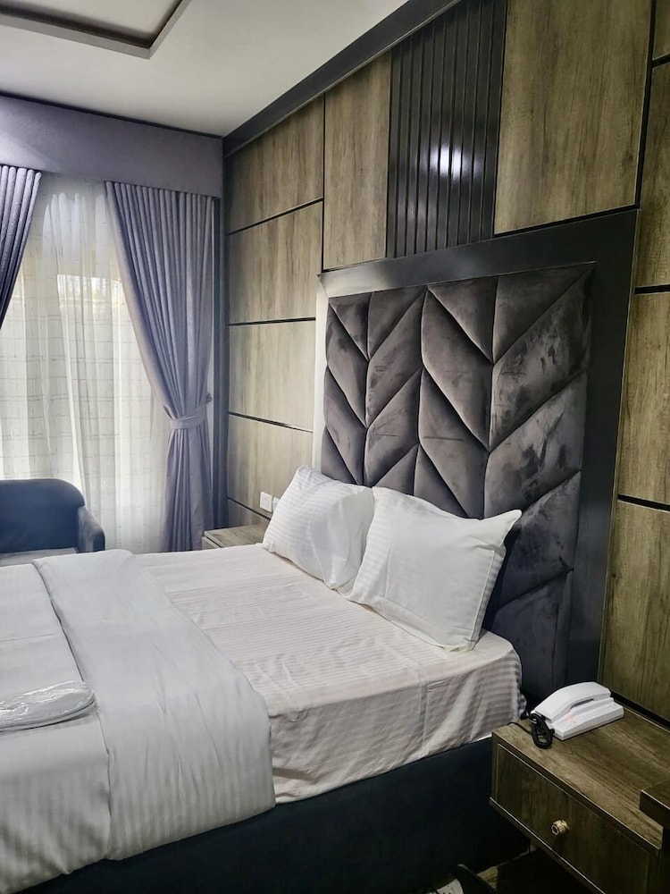 Deluxe Single Room photo 3