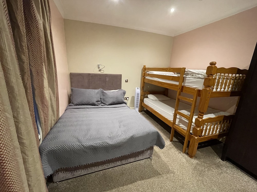Standard Suite, Shared Bathroom