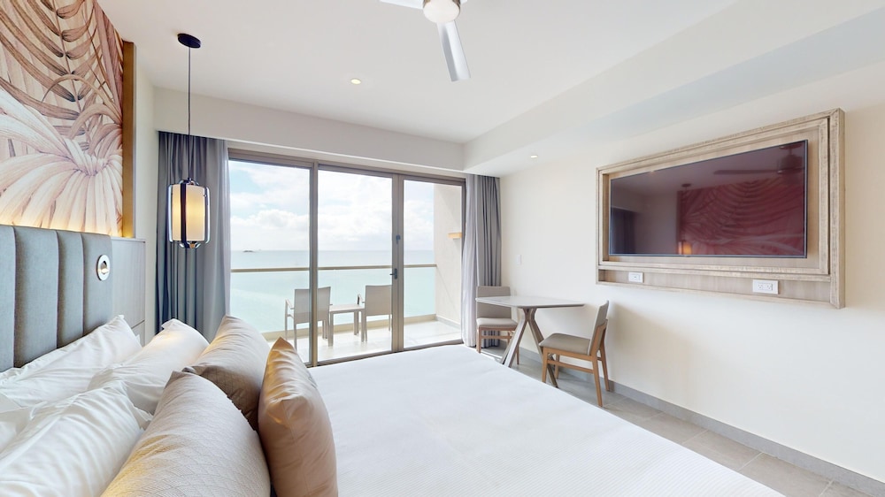 Luxury Beach Front Room King Diamond Club