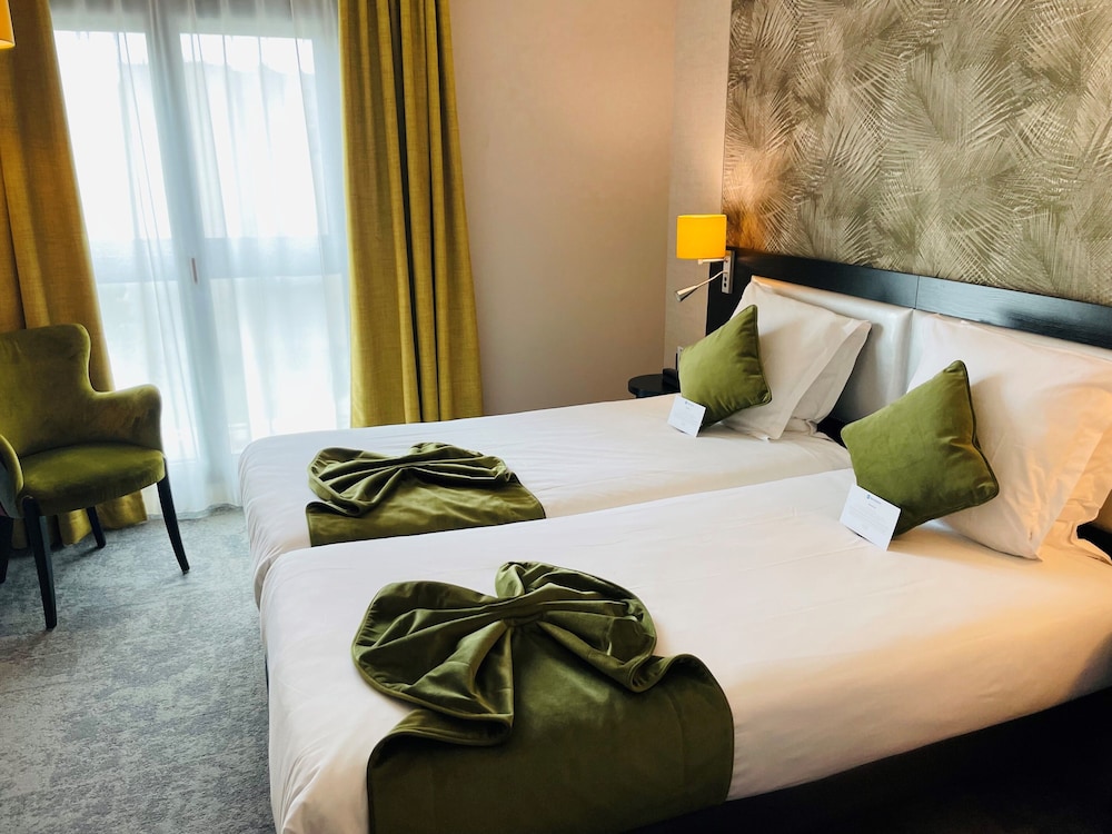 Classic Room, Multiple Beds