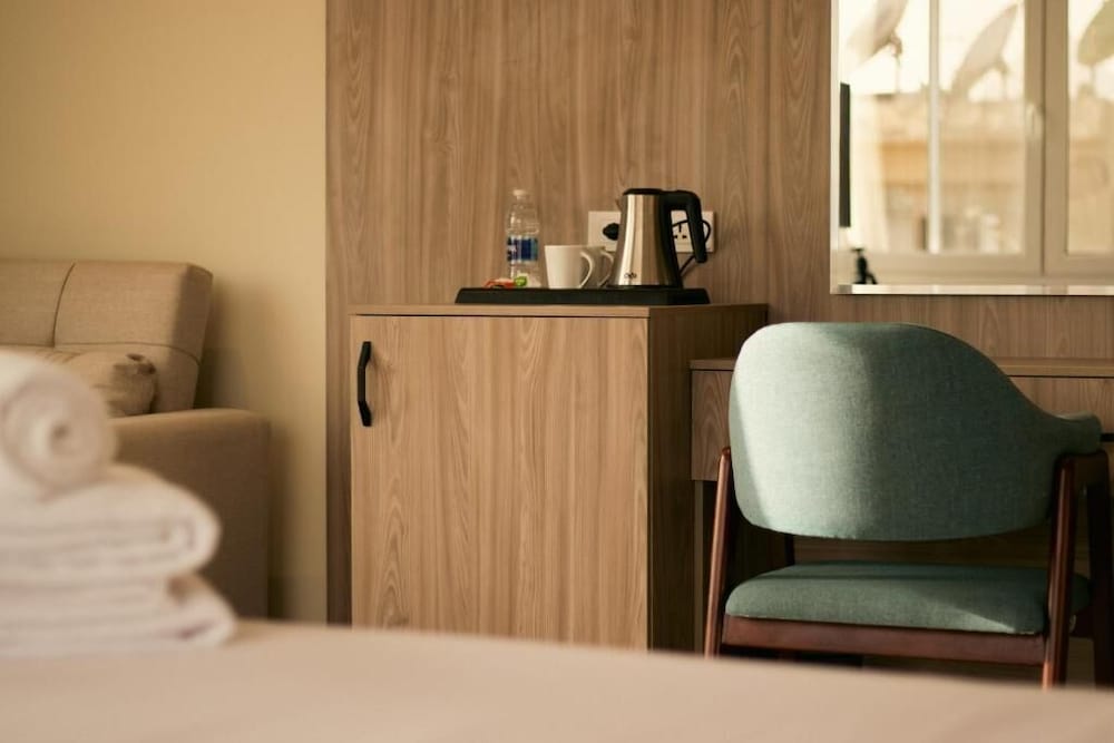 Standard Double or Twin Room - Photo 2