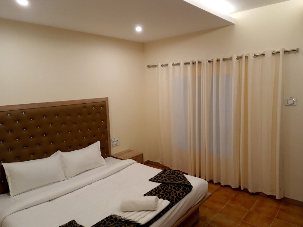 Deluxe Double Room - Photo 7