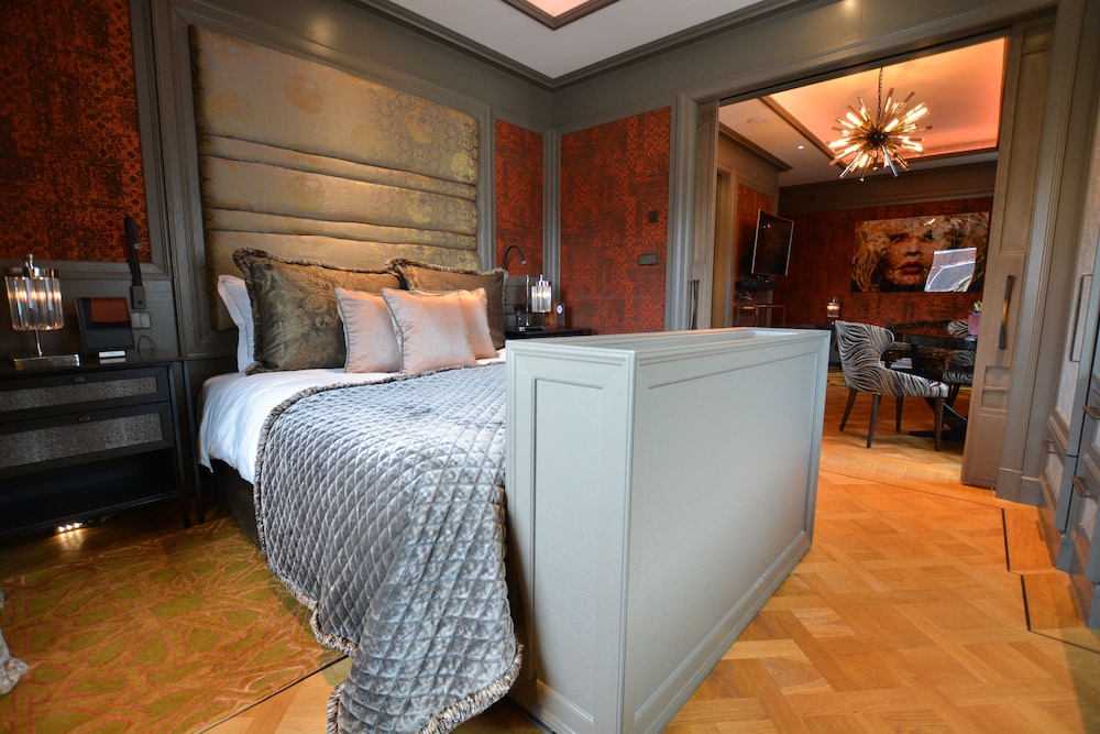 Suite, 2 Bedrooms
