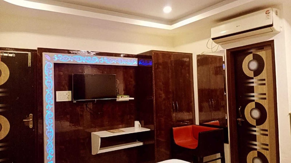 Deluxe Double Room - Photo 1