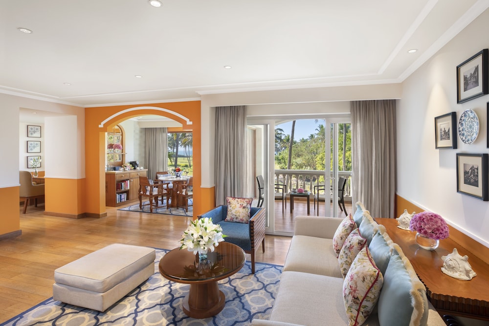 Executive Suite, Sea View (Living Area)