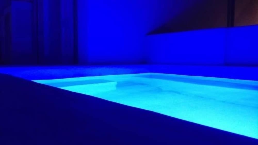 Superior Room, Private Pool (Mini)