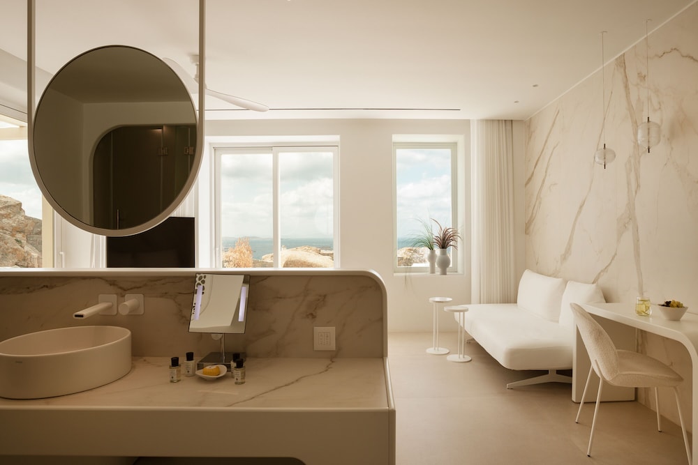 Suite, 2 Bedrooms, Private Pool, Sea View - Photo 5