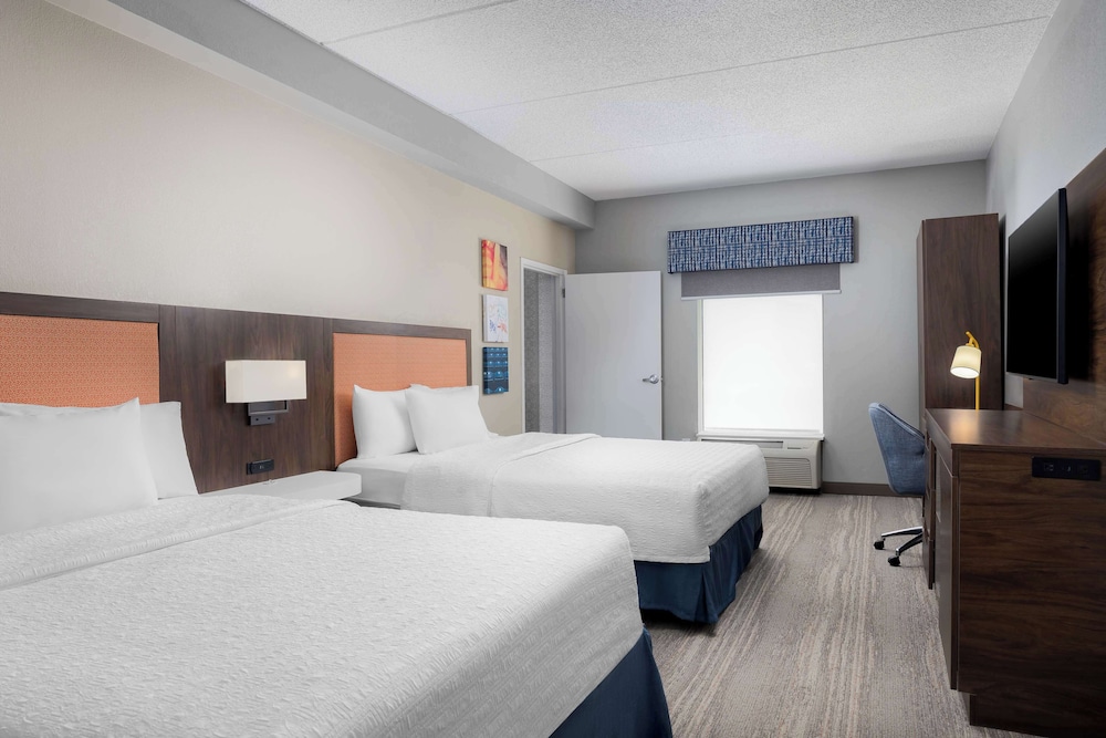 Room, 2 Double Beds, Accessible, Non Smoking - Photo 8
