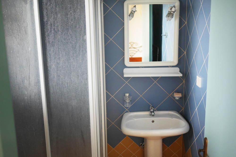 Family Apartment - Photo 12