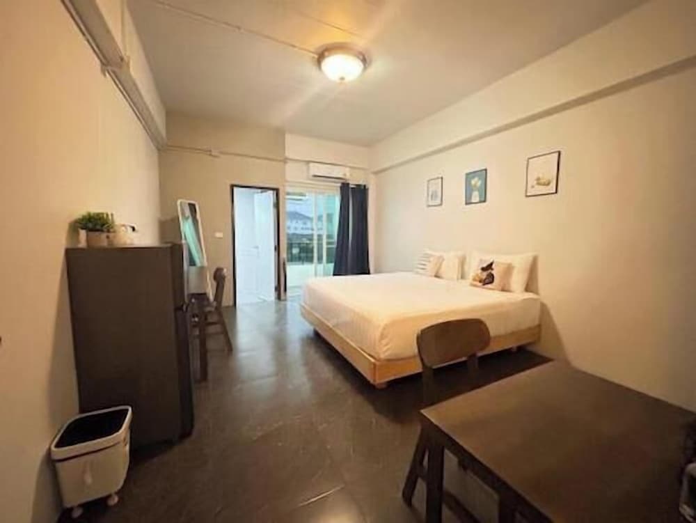Apartment With Lake View photo 1