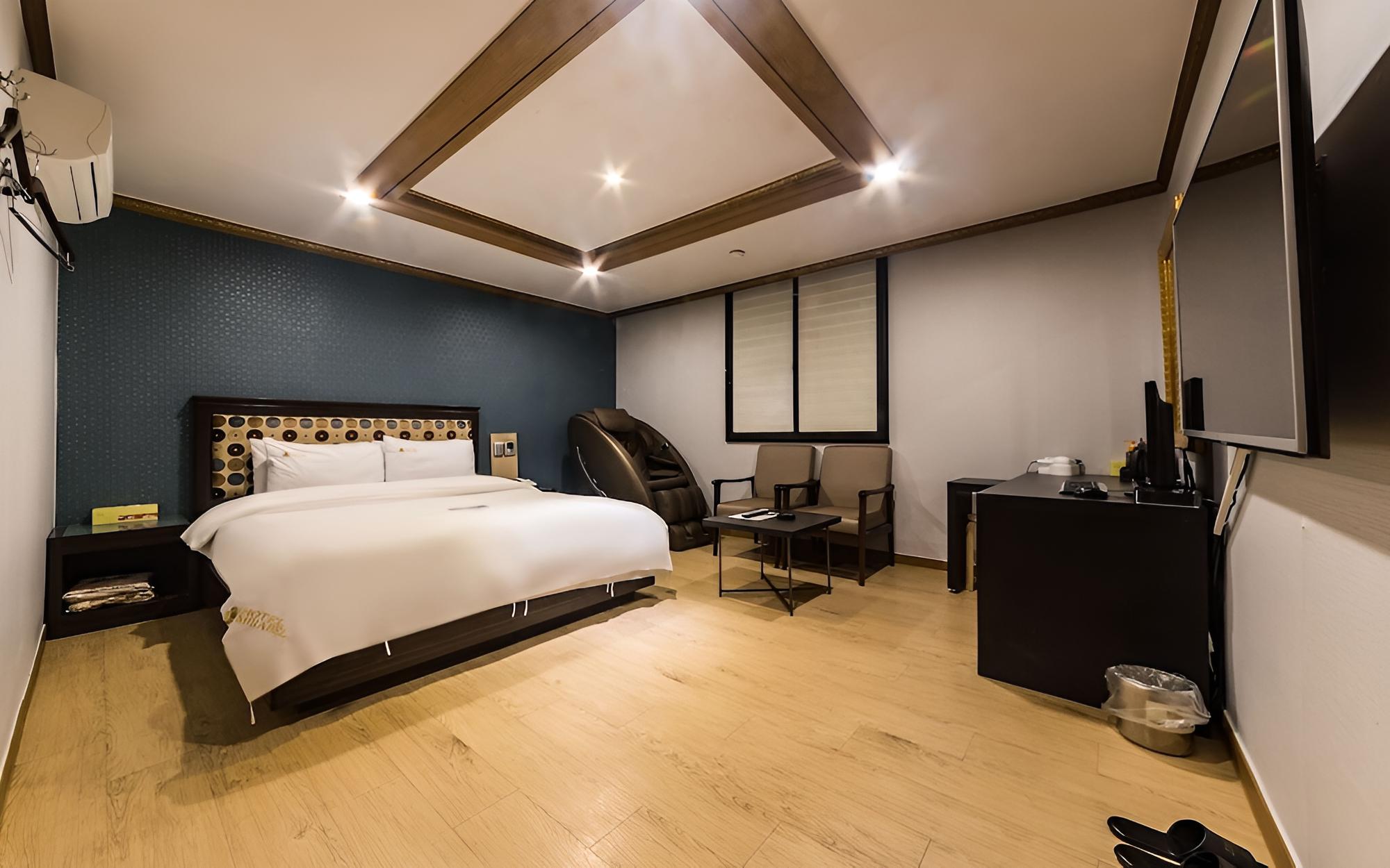 Room (VIP) - Photo 6