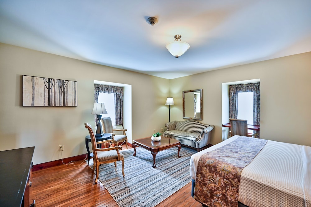 King Suite photo 2