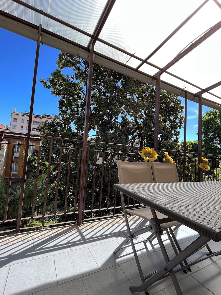 Standard Apartment, Balcony