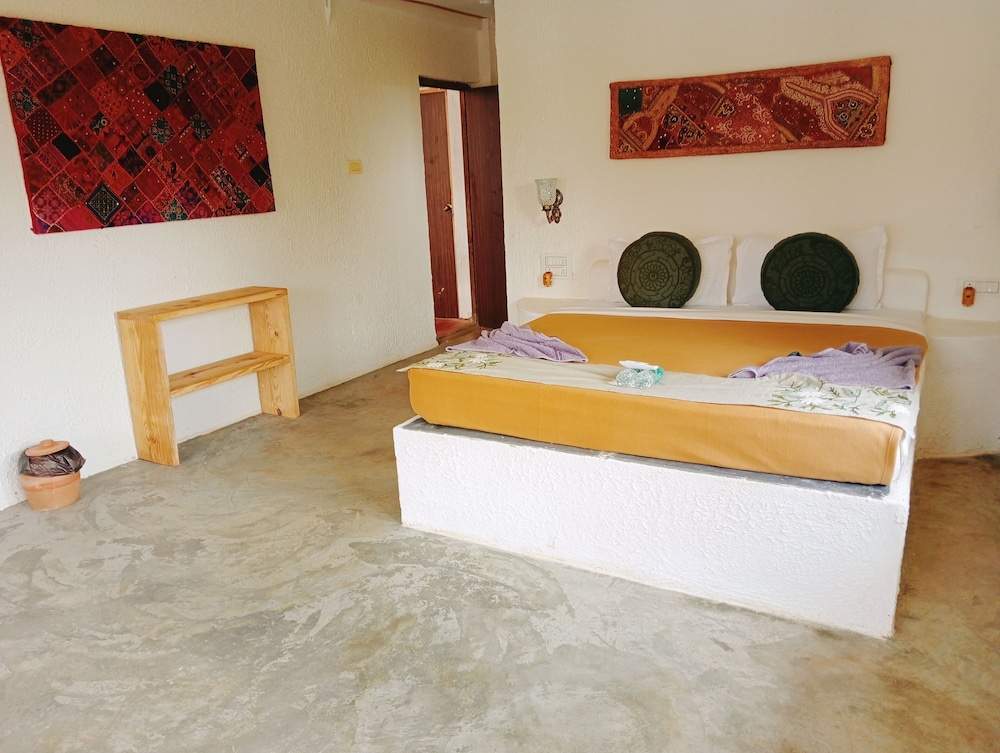 Hillside Classic Room