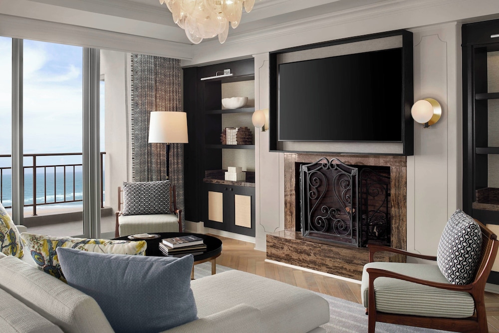 Club Suite, 1 Bedroom, Oceanfront - Photo 1