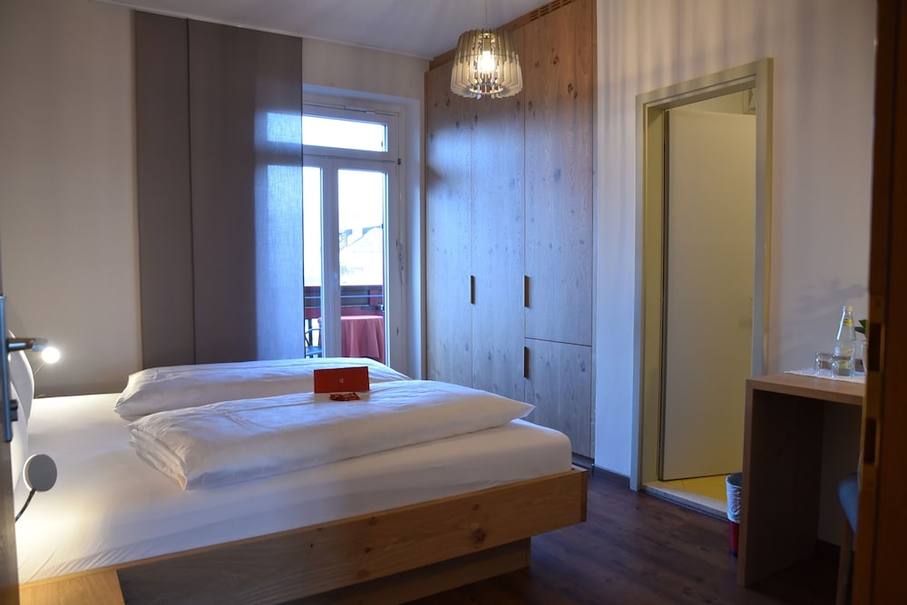 Comfort Double Room, 1 Bedroom, Refrigerator, Park View