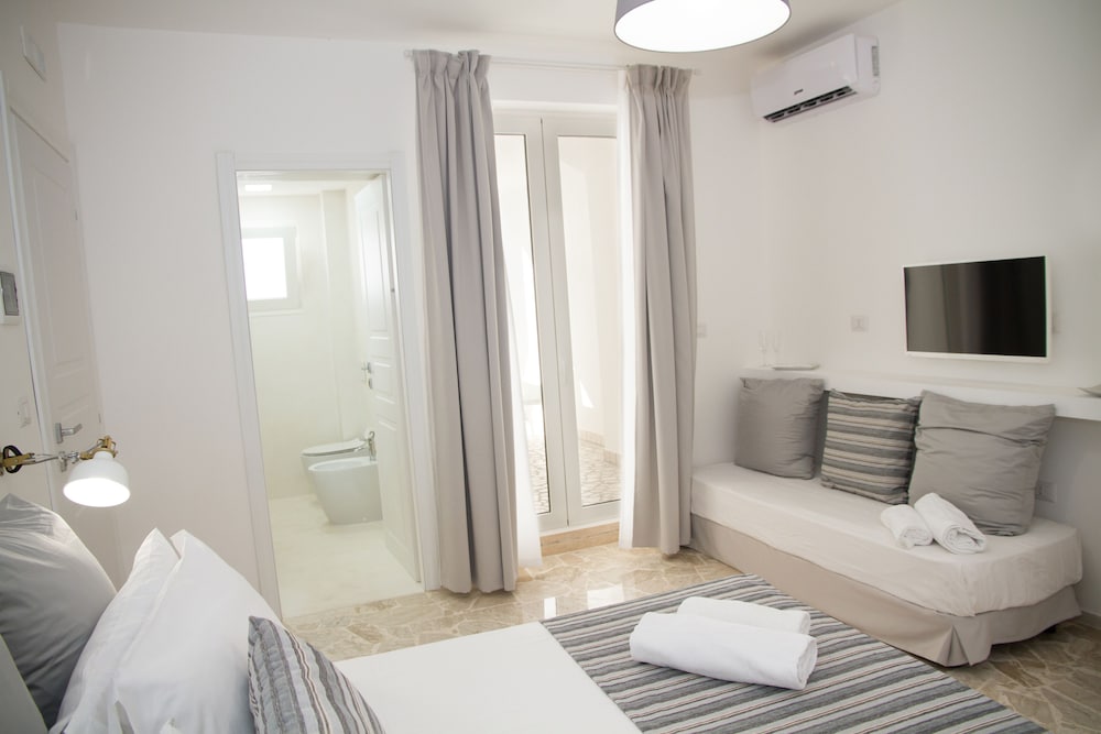 Triple Room, Patio photo 1