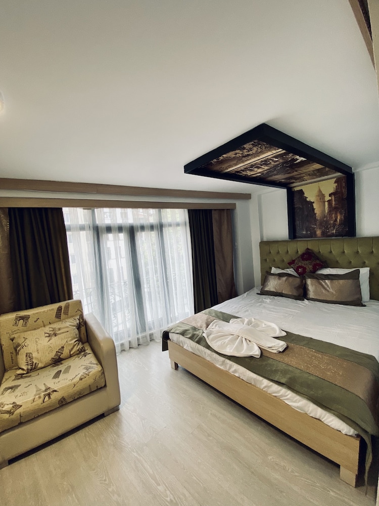 Deluxe Double Room photo 2