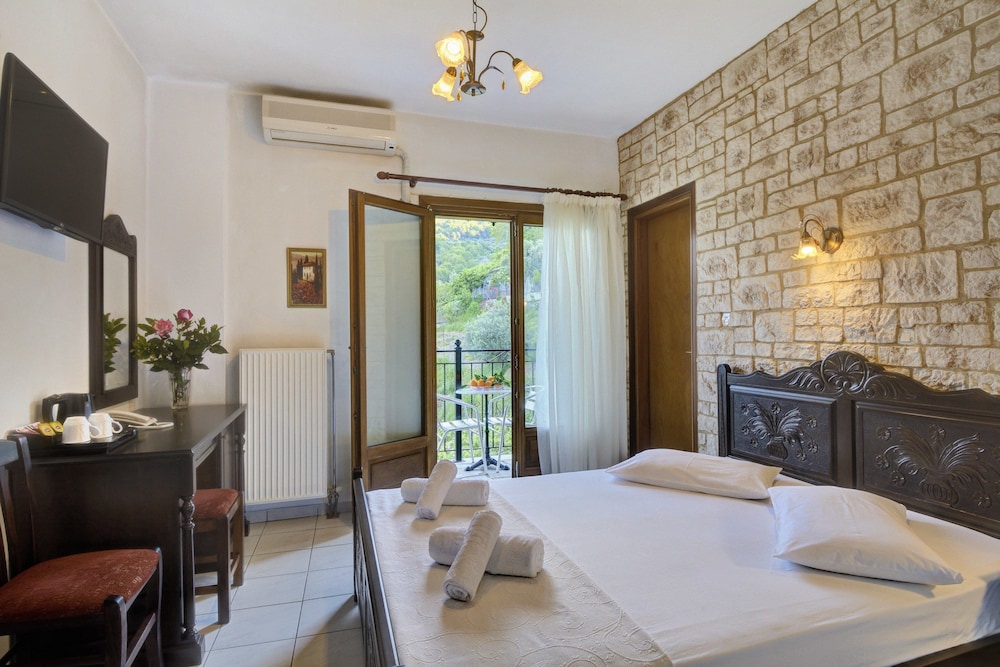 Double Room, Partial Sea View photo 1