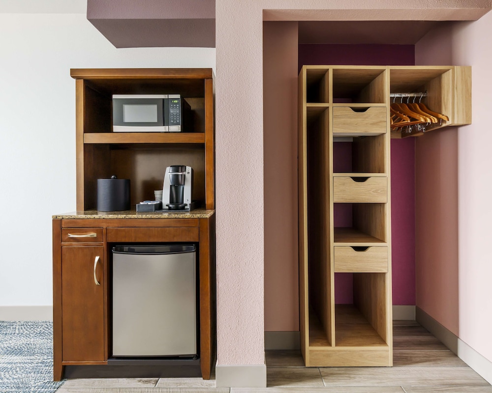 Available room