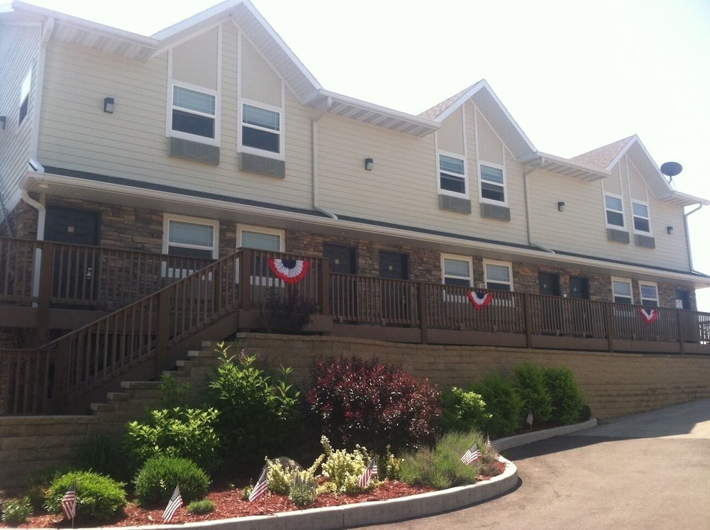 Standard Double Room, Ensuite (Airport Lodge)