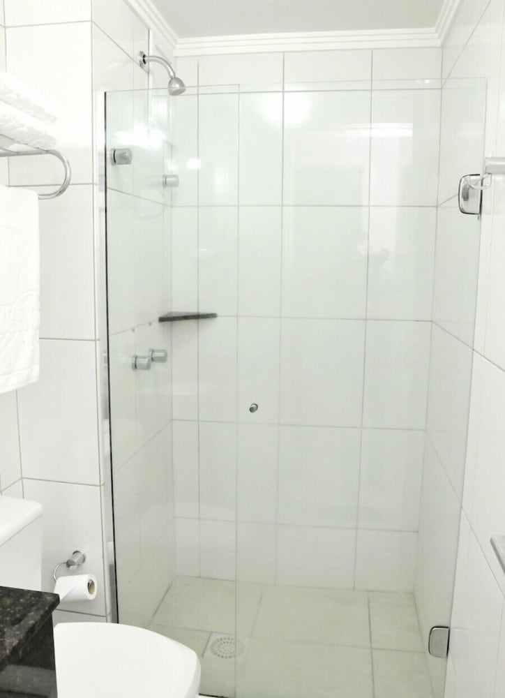 Deluxe Room, Multiple Beds, Non Smoking photo 2