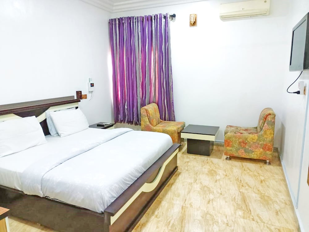 Classic Room - Photo 1