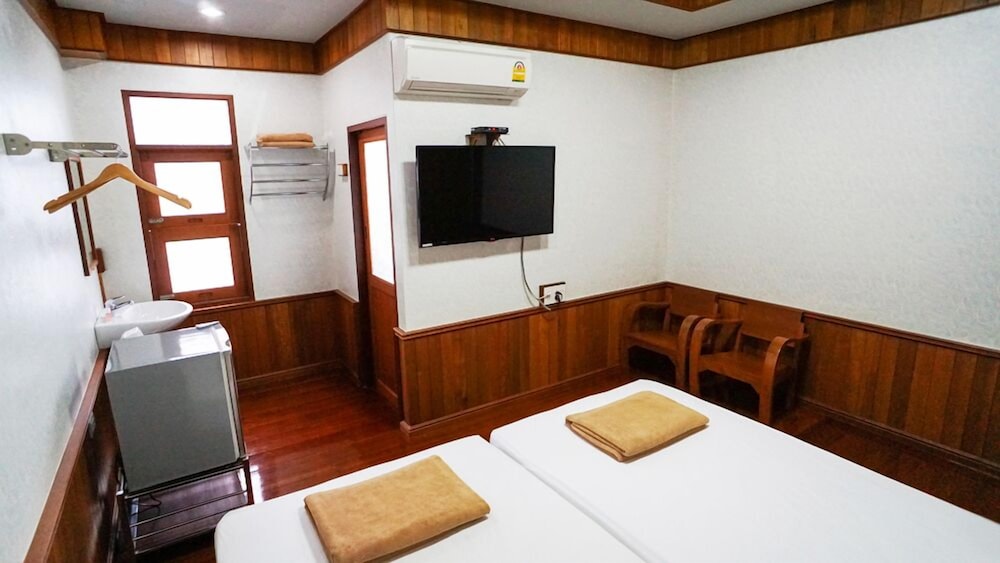 Small Twin Room photo 2
