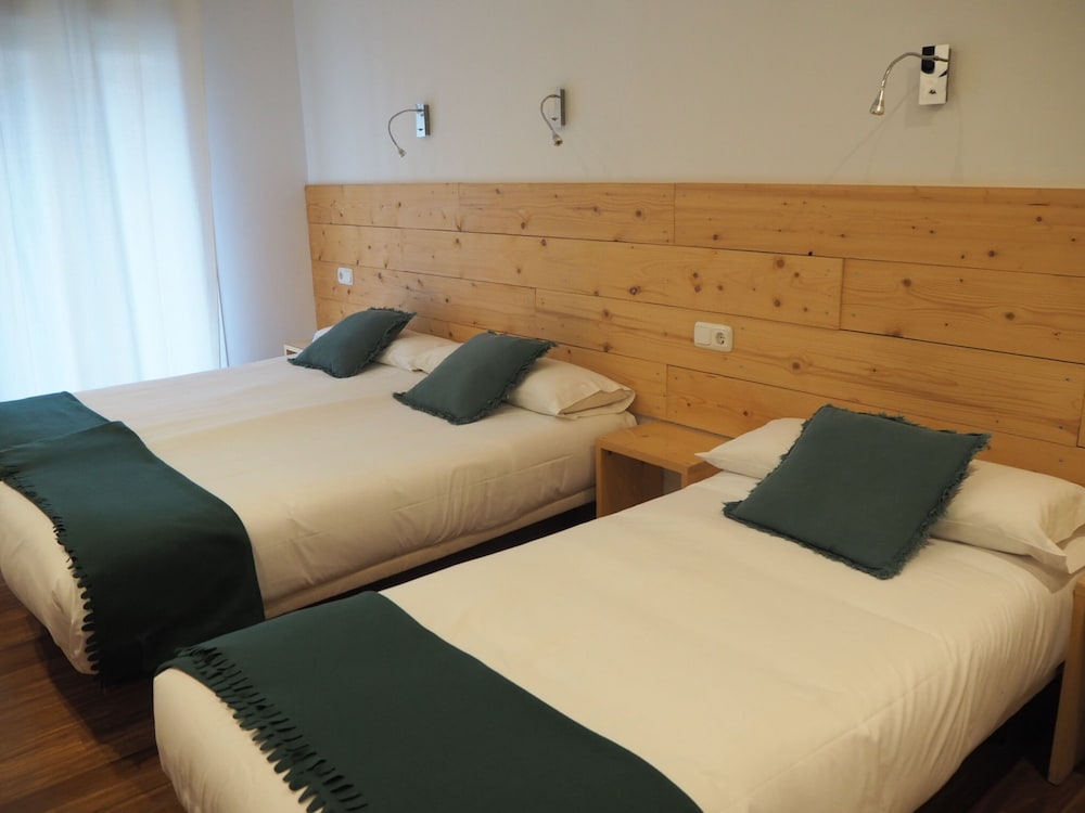 Family Double Room, 1 Bedroom, Refrigerator & Microwave, Beachside