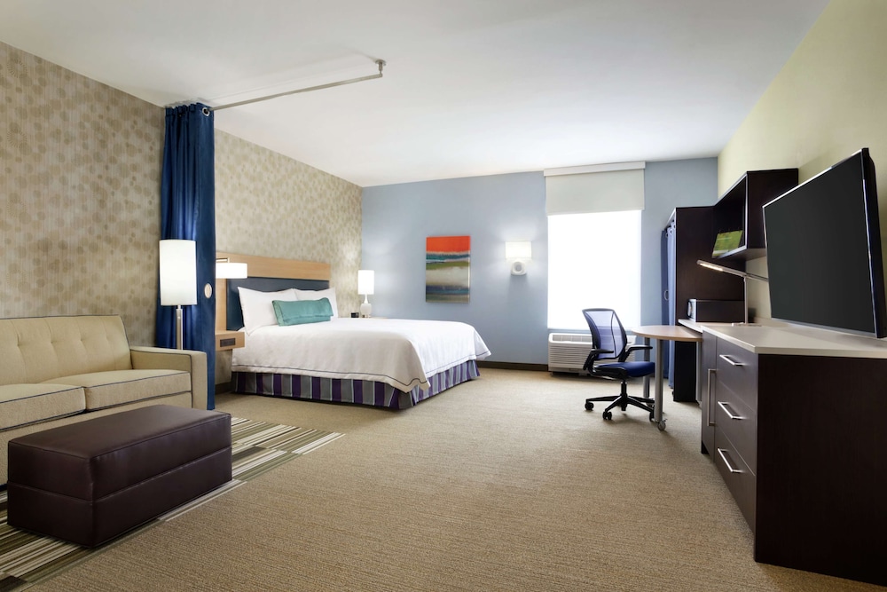 Studio, 1 King Bed, Accessible, Bathtub