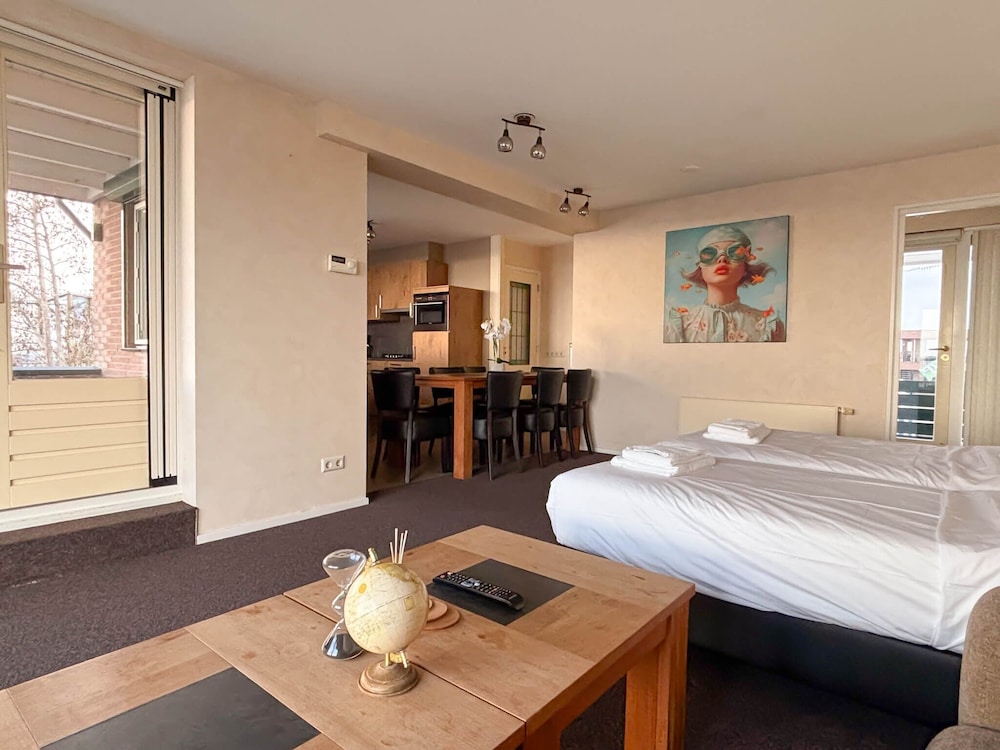 Apartment, 1 Bedroom, Lake View