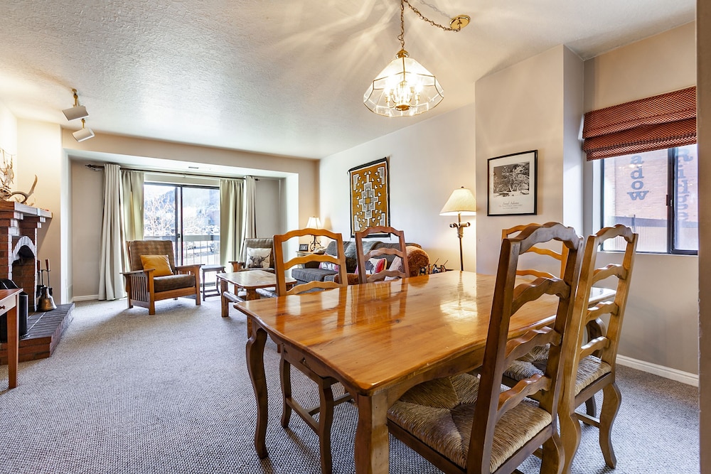 2 Bedroom Condominium - Photo 22