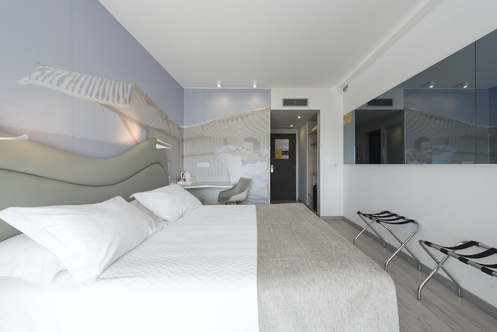 Deluxe Double Room, 1 Queen Bed - Photo 6