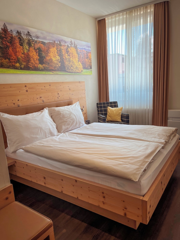 Doppelzimmer Standard photo 2