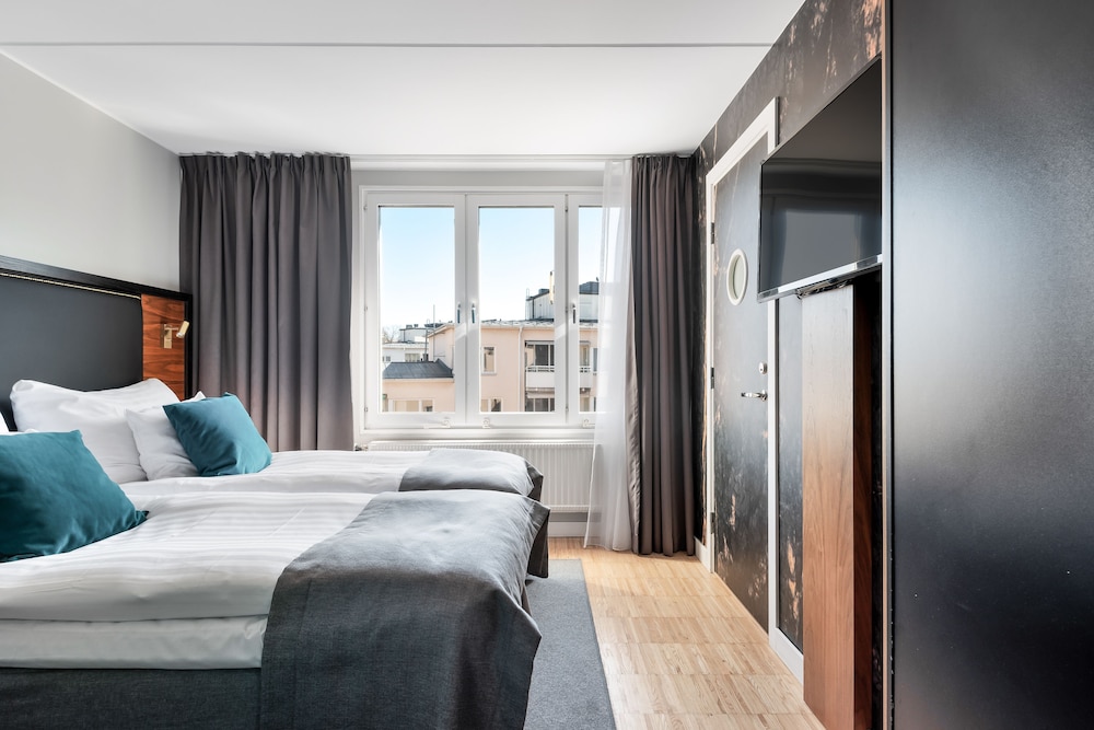 Standard Room, 2 Twin Beds thumbnail 6